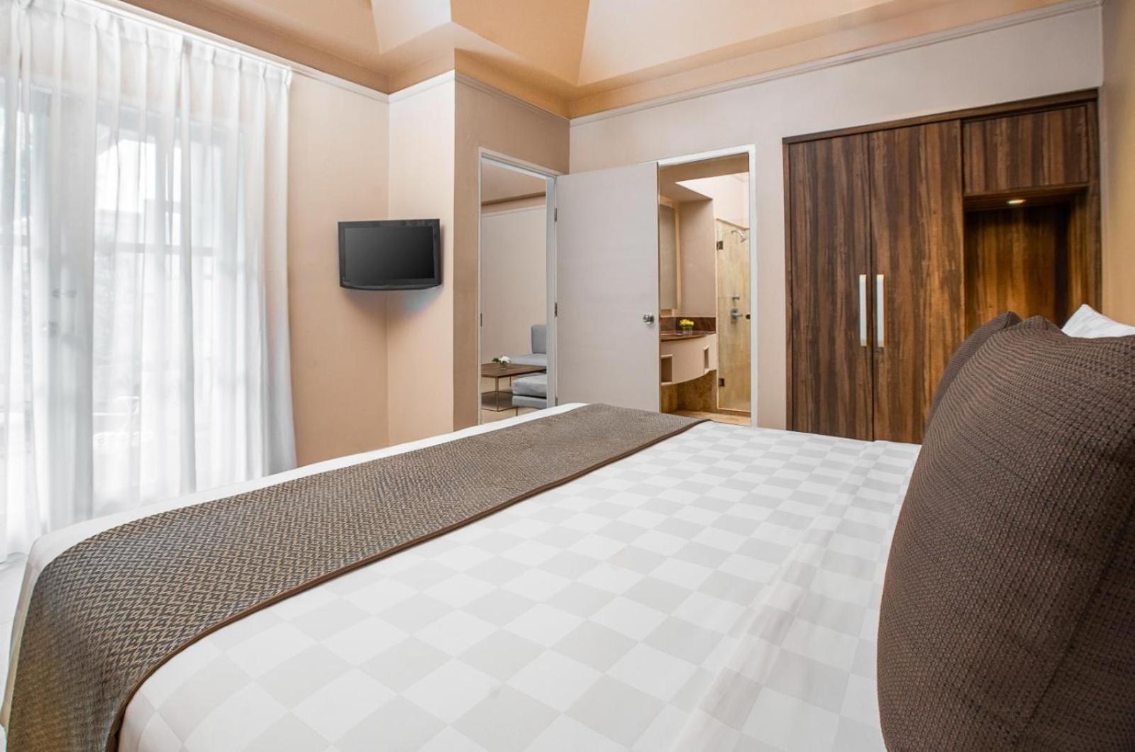 Aryaduta Lippo Village Τάνγκερανγκ Εξωτερικό φωτογραφία