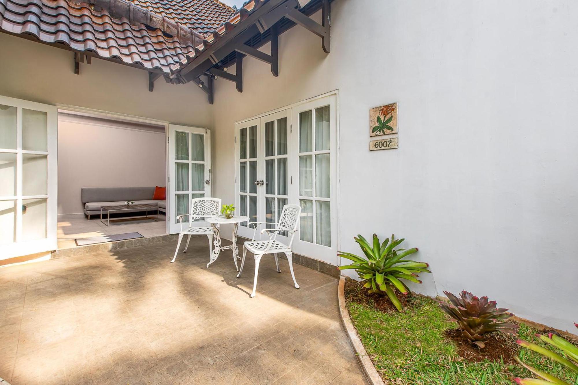 Aryaduta Lippo Village Τάνγκερανγκ Εξωτερικό φωτογραφία