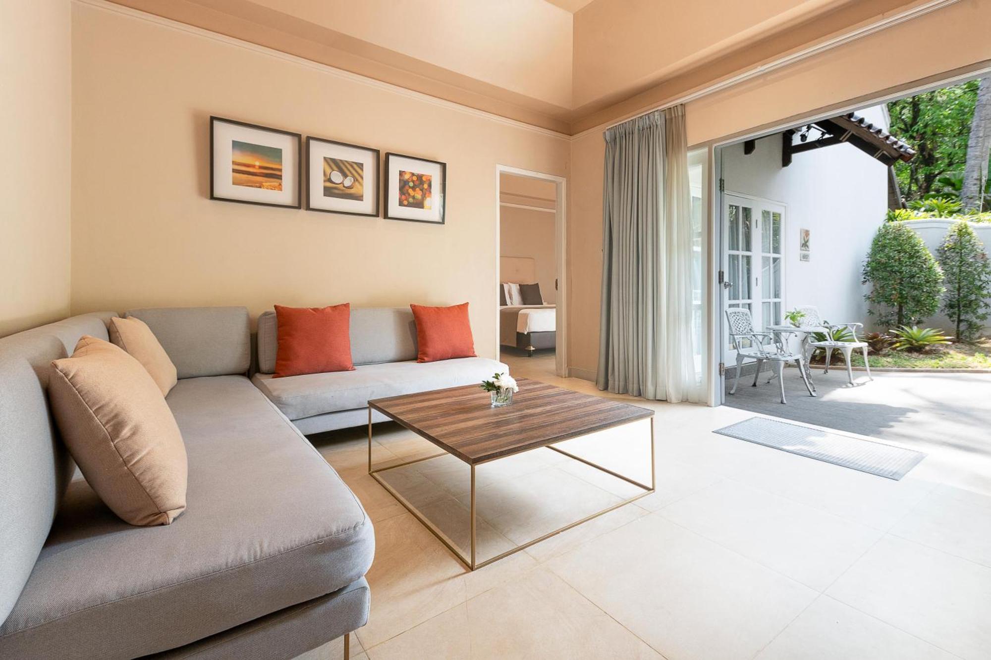 Aryaduta Lippo Village Τάνγκερανγκ Εξωτερικό φωτογραφία